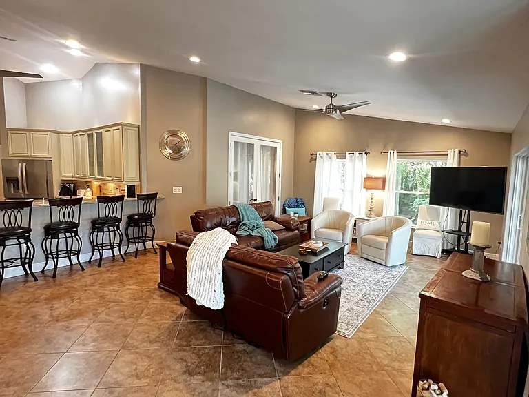 9421 Old Hickory Cir — Photo 8