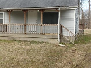 1809 Cummings Rd, Louisville, KY 40272