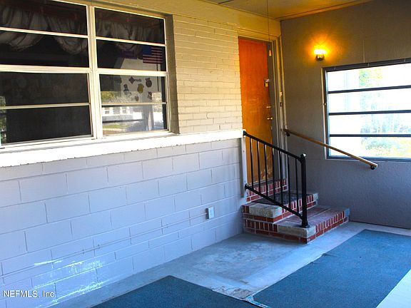 3rd image of 7314 HIELO Drive