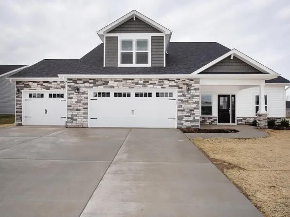 1809 Southridge Dr, Frankfort, IN 46041