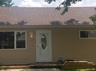 517 W Sycamore St, Centerville, IN 47330