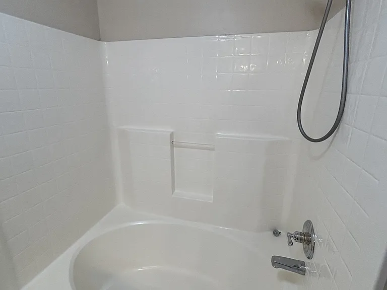 3021 Summit Dr — Photo 11