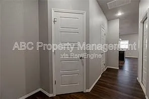 1000 W Hickory St #2 — Photo 10