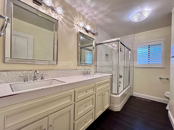 5th image of 1111 W San Jose Ave