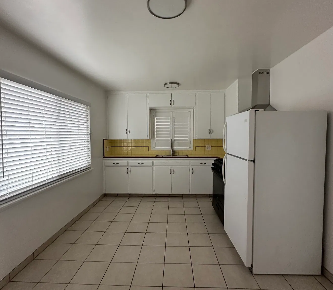 2 bed, 1000 sqft, $1,650 — Photo 3