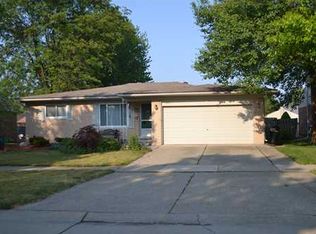 1476 Ranier Blvd, Canton, MI 48187