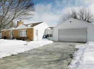 3325 Grace Rd, Kalamazoo, MI 49006