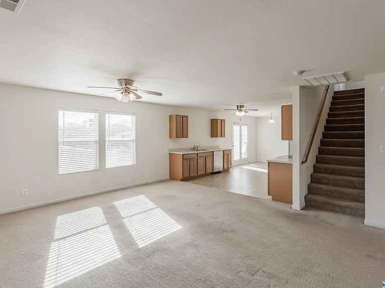 105 Bayside Ln — Photo 4