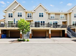 8138 Oakview Cir N, Maple Grove, MN 55369