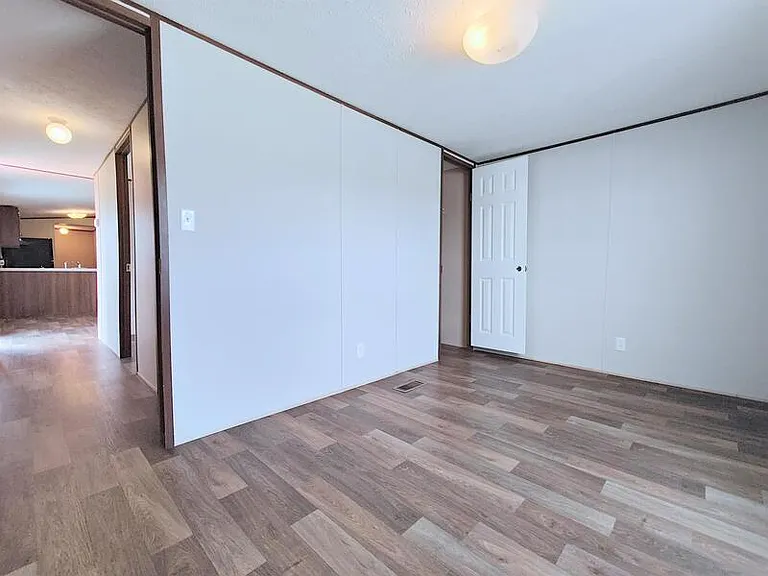 337 W Tower Ln — Photo 9