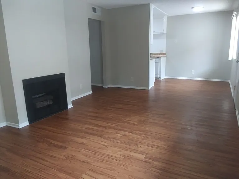 17740 Scherzinger Ln — Photo 13