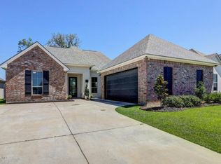 115 Olivewood Dr, Lafayette, LA 70508