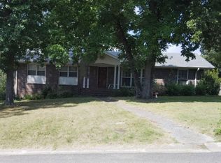 2528 Woodmere Dr, Vestavia Hills, AL 35226