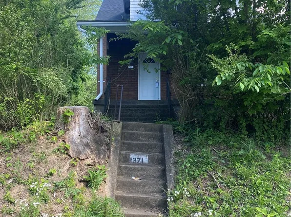 1371 Crucible St, Pittsburgh, PA 15220