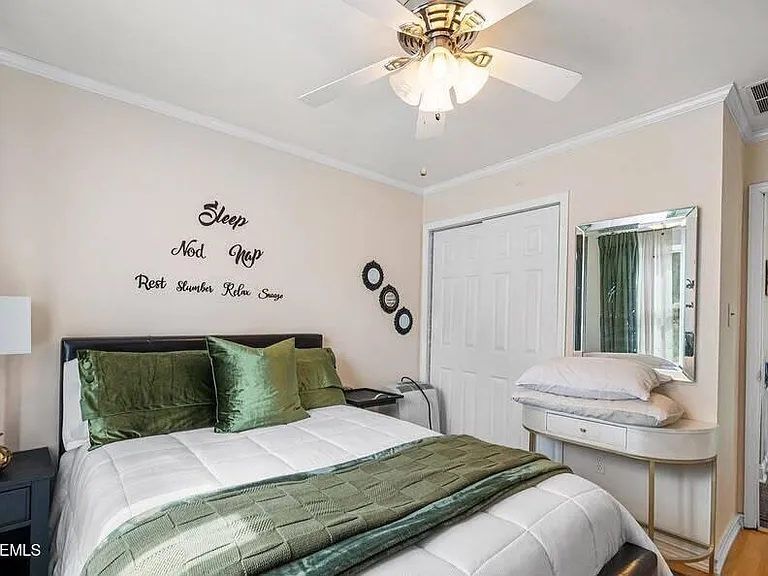 16 Carr Ln — Photo 9