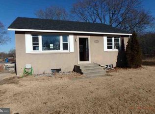 28459 Schoolhouse Rd, Columbus, NJ 08022