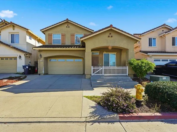 729 Vista Montana Dr, Watsonville, CA 95076