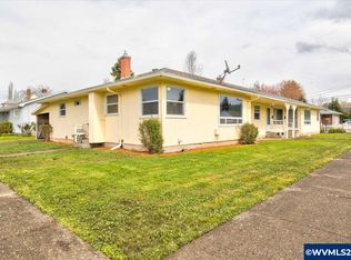221-225 E Carolina St, Lebanon, OR 97355