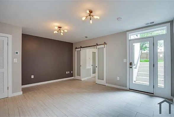 2 bed, 603 sqft, $3,200 — Photo 4