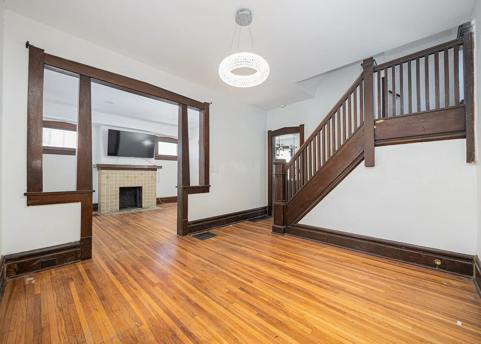4 bed, 3.5 bath, 1932 sqft, $2,350 — Photo 3