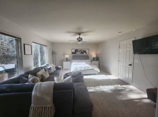 25013 SE 18th St #5, Sammamish, WA 98075