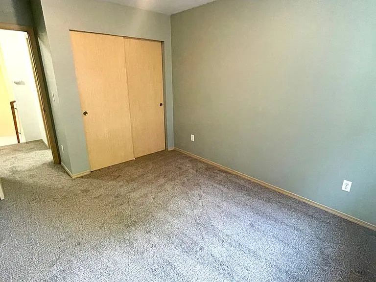 2875 Hannen St — Photo 13