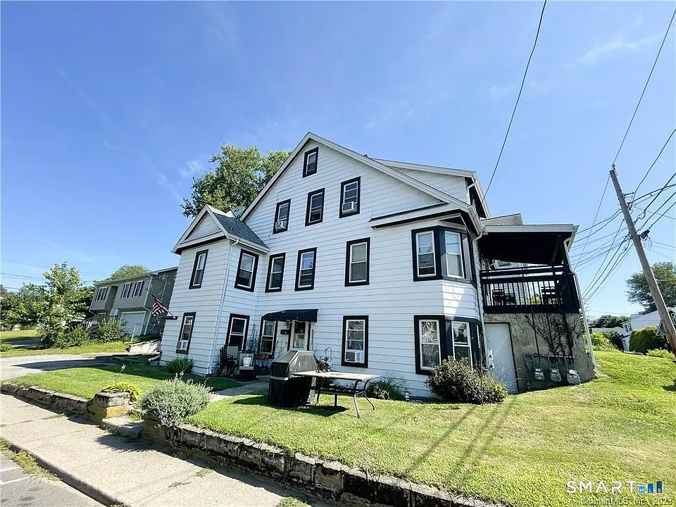 91 Willow St #95