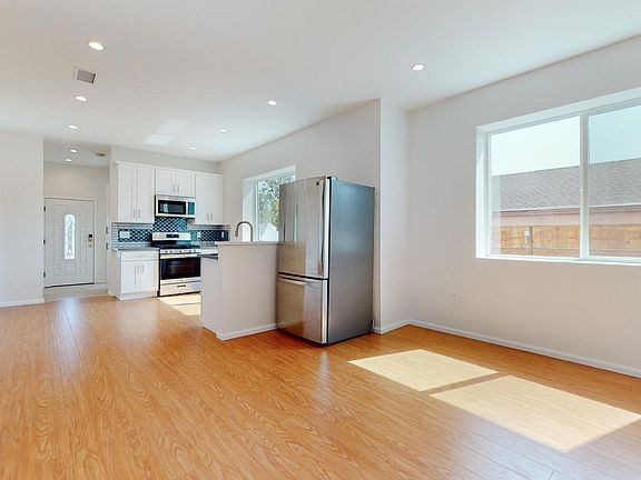 3rd image of 2649 Arvia St