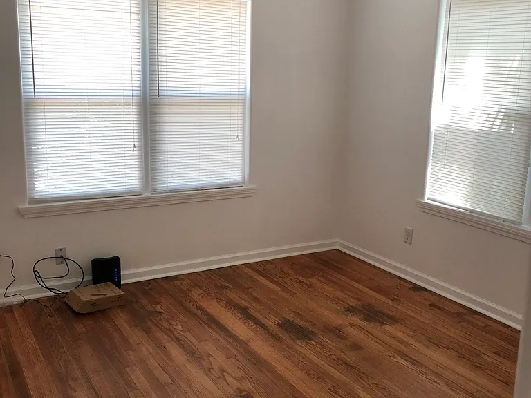 704 W 9th Ave — Photo 13