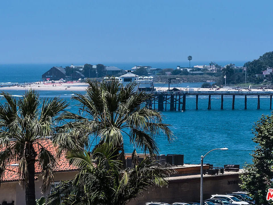 22607 Pacific Coast Hwy
