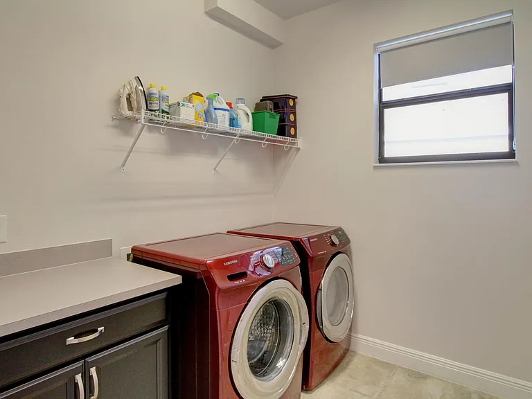 3041 Casterton Dr — Photo 23