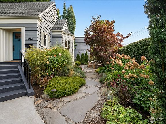 3rd image of 7702 Sunnyside Avenue N