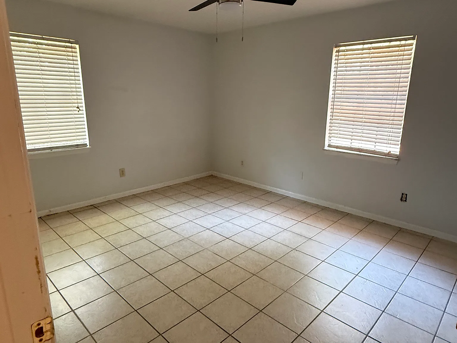 3 bed, 1218 sqft, $1,750 — Photo 4