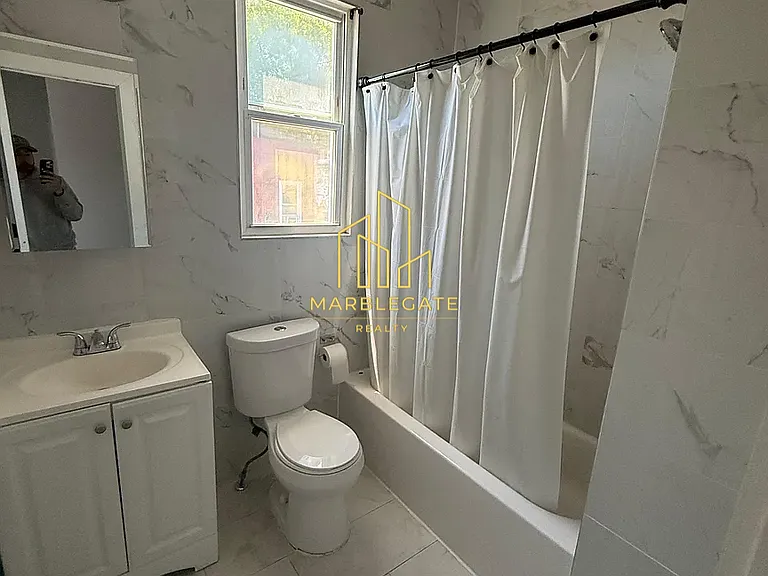 179 21st St #33 — Photo 12