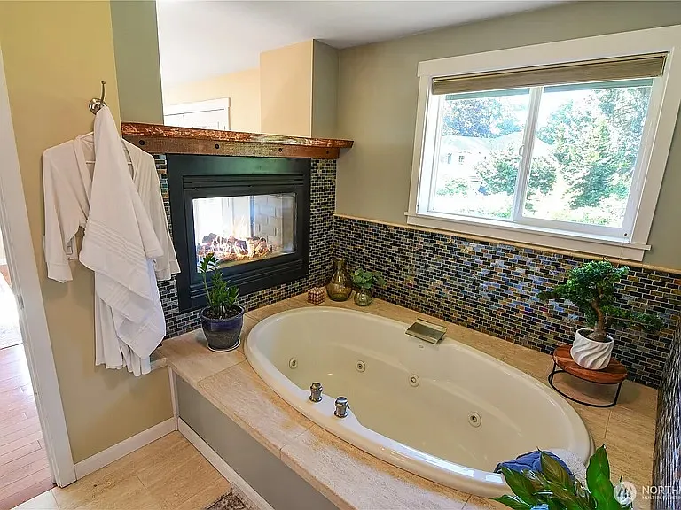 8435 NE 147th Pl — Photo 11