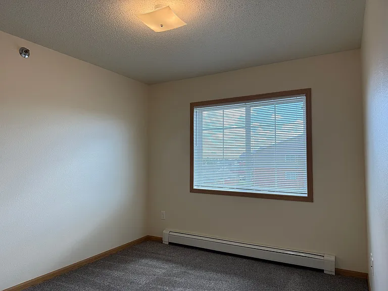 The Edge of Osgood Apartments — Photo 7