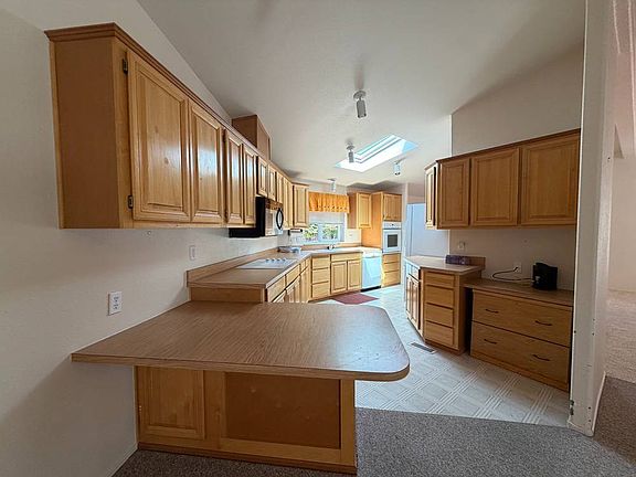 5th image of 619 NE 62nd St #138