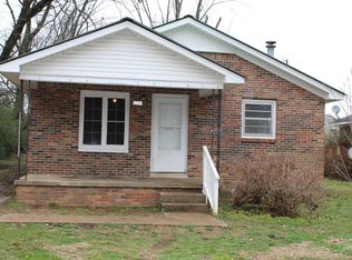 530 6th St, Lawrenceburg, TN 38464