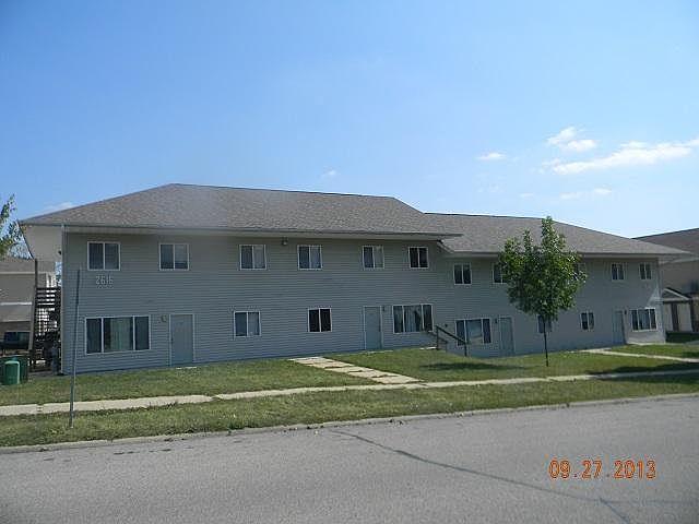 1st image of 2616 Olive St APT 17
