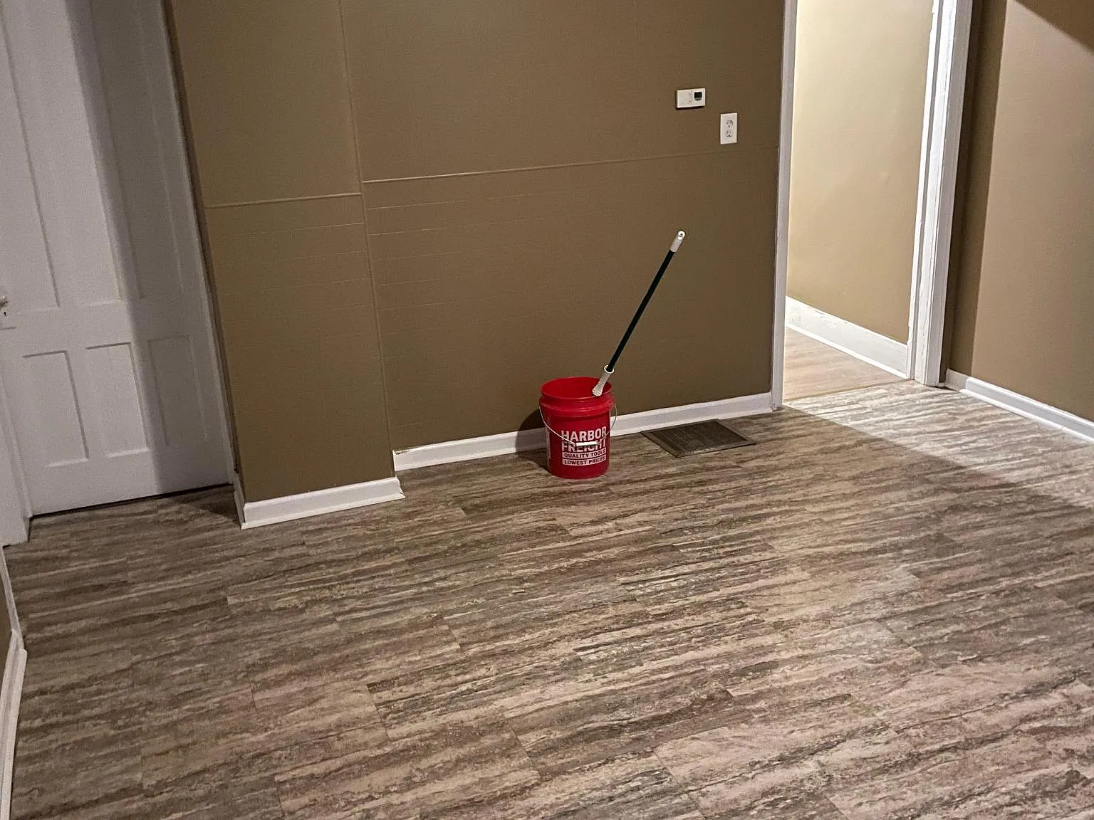 1 bed, $900 — Photo 4
