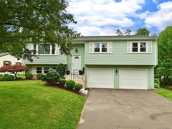 2nd image of 42 Kenwood Dr