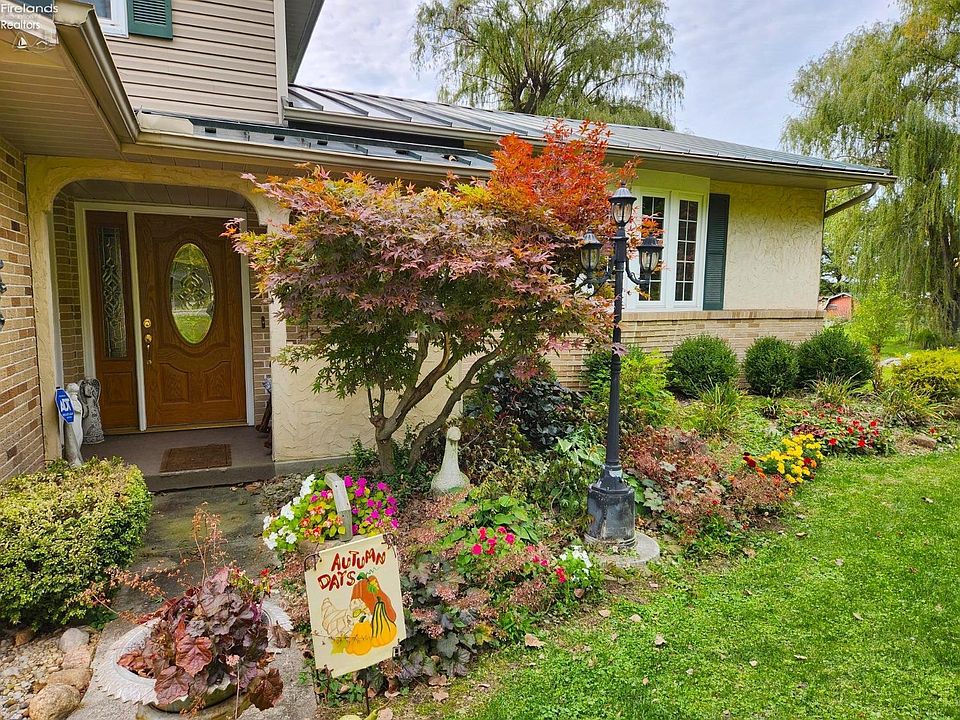 10402 Baumhart Rd, Amherst, OH 44001 Zillow