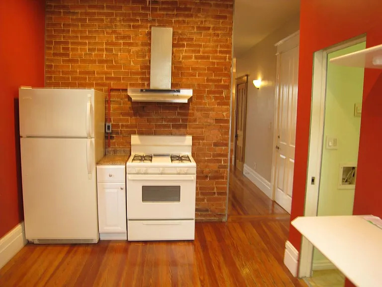 202 Sterrett Ave #2 — Photo 8