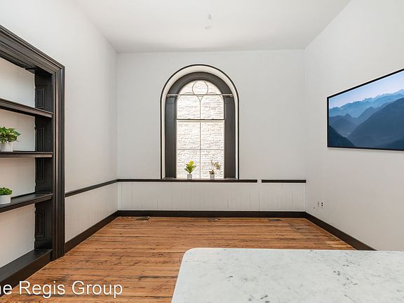 5th image of 1520 Green St APT 104
