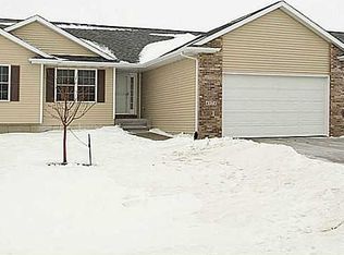 4571 Willow St, Palo, IA 52324
