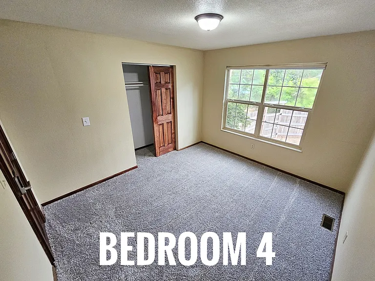 4260 McPherson Ave #4 — Photo 2