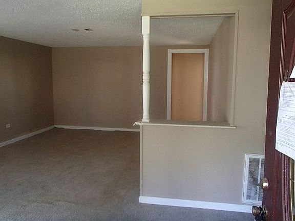 4th image of 211 Brunswick Ct