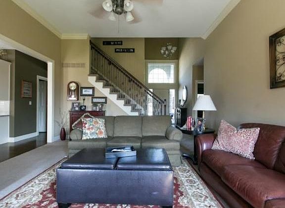 5th image of 205 Lakeview Dr