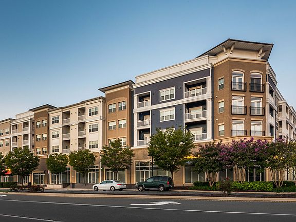 2nd image of 170 Market St #1-413