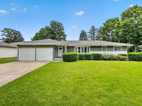 4801 Goldfinch Dr, Madison, WI 53714